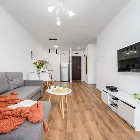 Shortstaypoland Jana Pawla B90 *